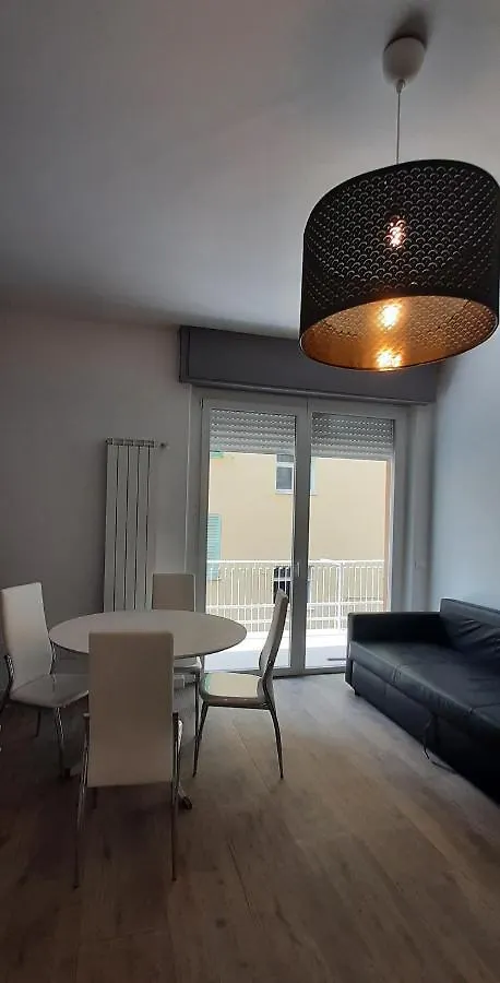 Gomitolo Di Mare Villa Cavi di Lavagna 0*,